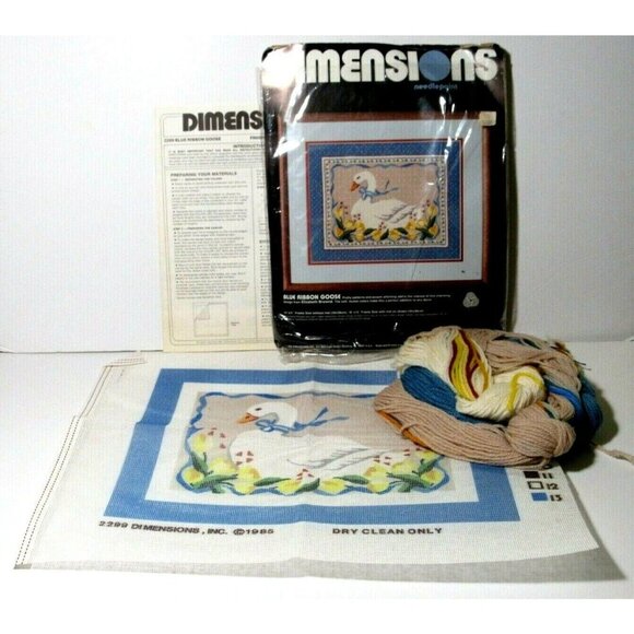 Dimensions Needlepoint Blue Ribbon Goose Spring Easter Tulips (Open Package) - Picture 4 of 6